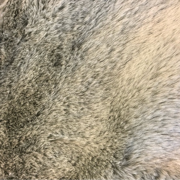 NWT Nike Essentials Faux Fur Jacket - Picture 10 of 10